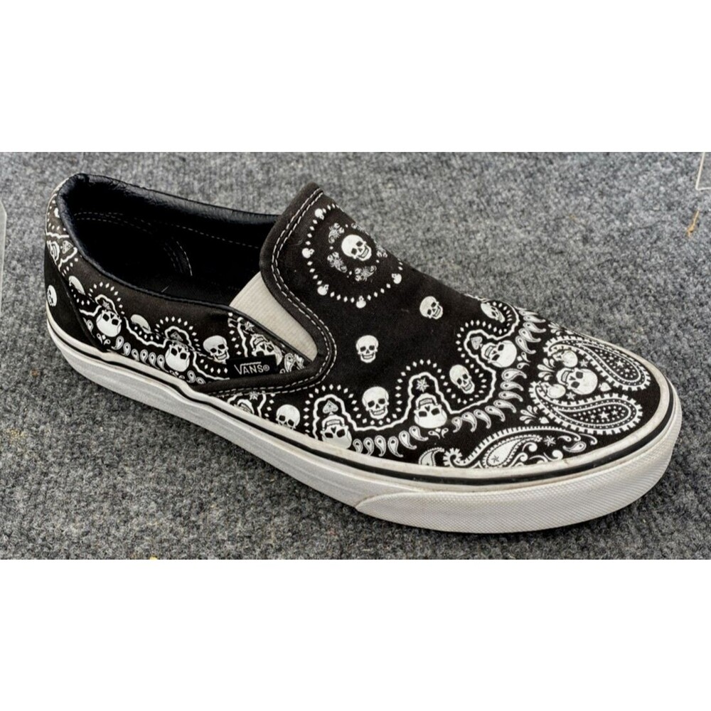 Vans Classic Slip-On Black White Skull Paisley Bandana Shoes Men 9 Women 10.5 - Picture 4 of 11